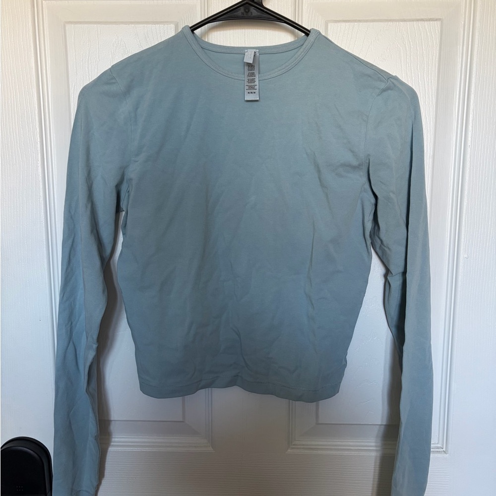 SKIMS Cropped Long Sleeve Top – Blue | Size M | NWOT